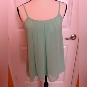 Chris&Carol mint green camisole. Front lining with lace on sides. Size M